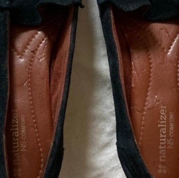 Naturalizer N5 Comfort Loafer - Picture 7 of 13